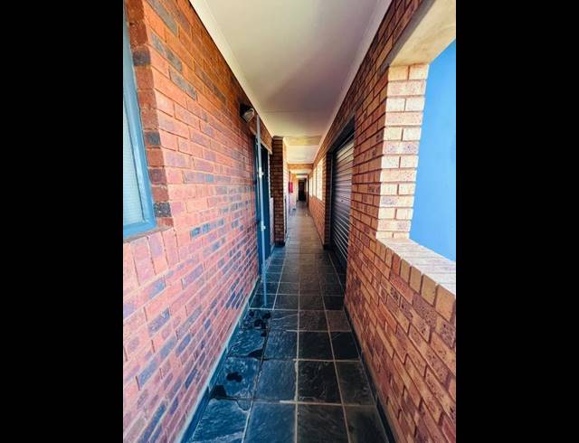 2 BEDROOM PROPERTY TO RENT IN KIBLER PARK